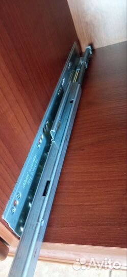 Направляющие для выдвижных ящиков