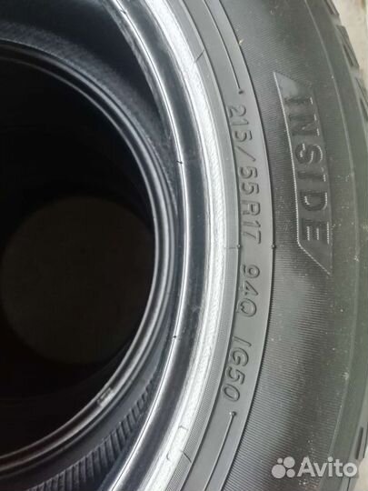 Yokohama BluEarth AE01 215/55 R17