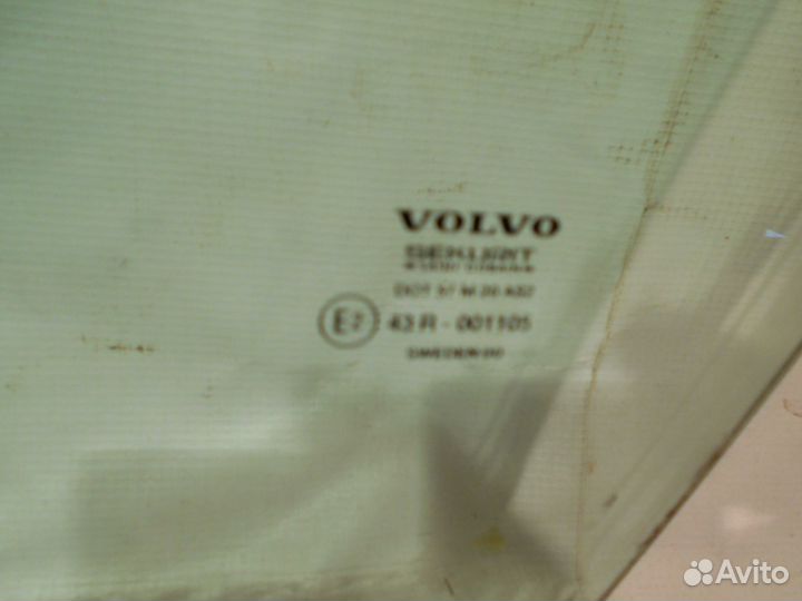 Стекло передней двери Volvo S60 2000-2009