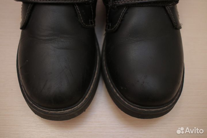 Демисезонные ботинки на мальчика р.32
