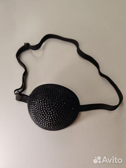 Акклюдер из страз