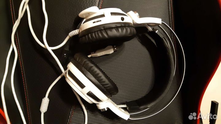 Игровые наушники с микрофоном