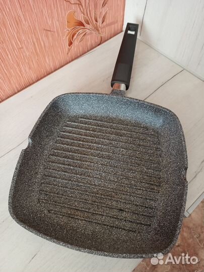 Сковорода-гриль Bohmann 28 х 28 см