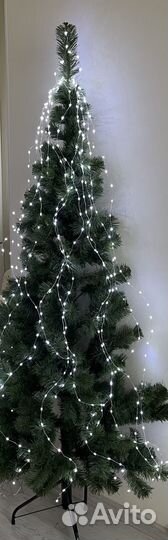 Ель пристенная 1,8 м с гирляндой