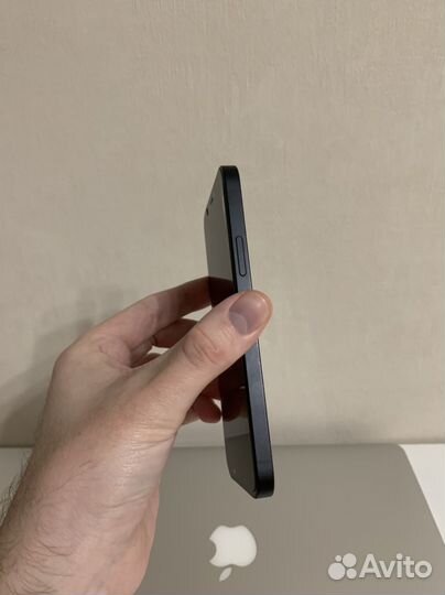 iPhone 12, 64 ГБ