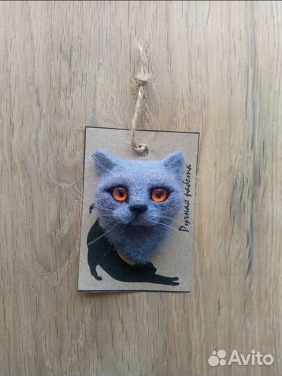 Брошь ручной работы