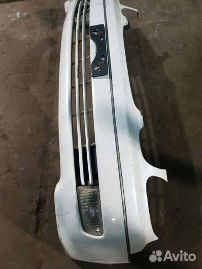 Продам бампер передний toyota aristo 1997-2004г