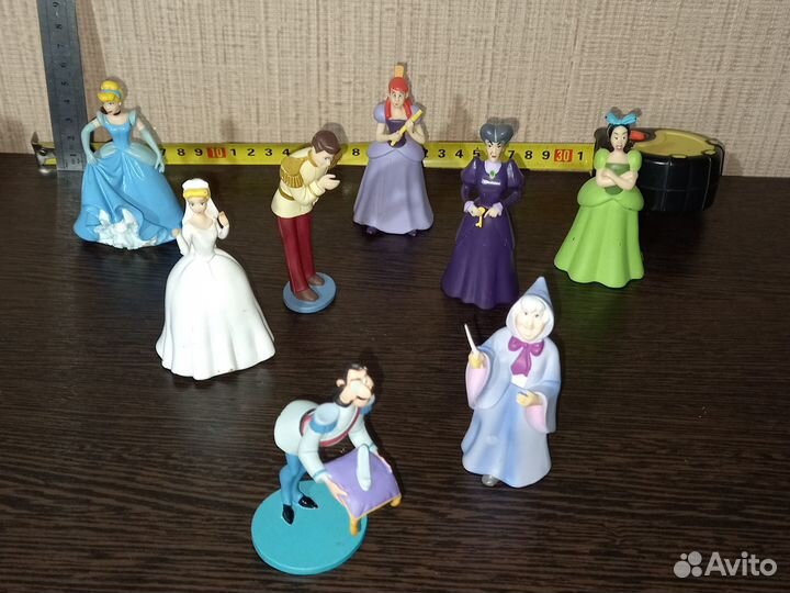 Disney. Фигурки. Корпорация монстров. Золушка