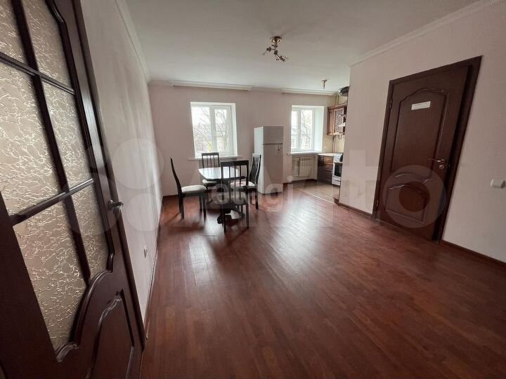 2-к. квартира, 42 м², 3/5 эт.