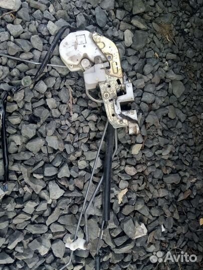 Замок передний правой двери Honda CR-V 1 Хонда