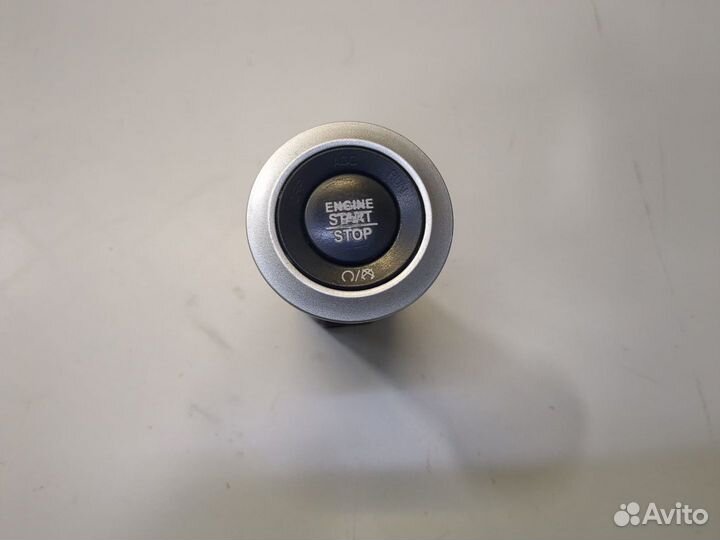 Кнопка запуска двигателя Chrysler Pacifica, 2017