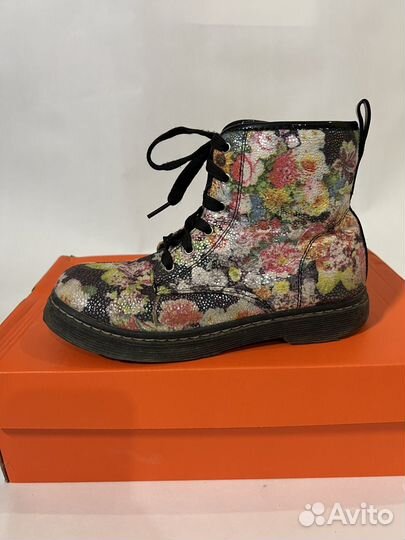 Ботинки для девочки 34