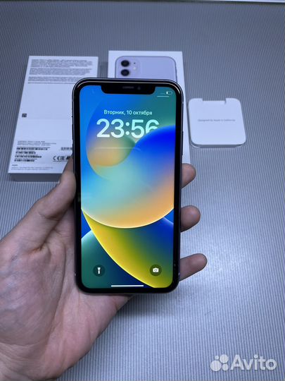 iPhone 11, 64 ГБ