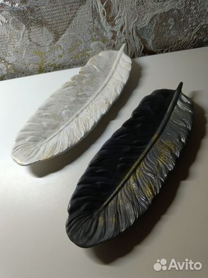 Подставки перо и лист