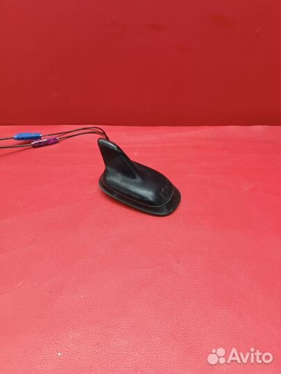 Антенна плавник на VW Touareg NF