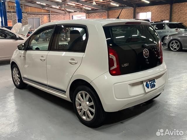 Volkswagen Up 1.0 AMT, 2016, 81 000 км