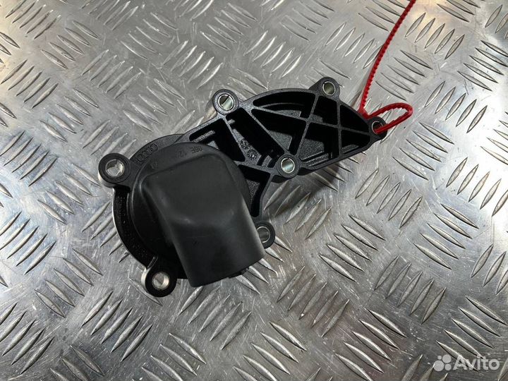 Термостат Audi A6 4G/C7 2014 06E121111AL