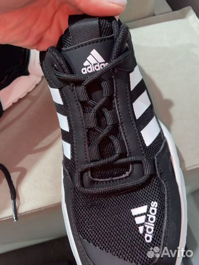 Кроссовки женские adidas