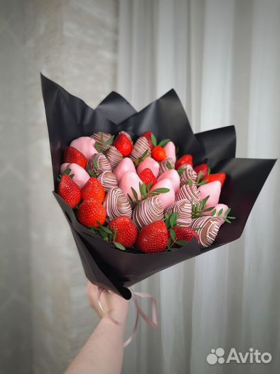 Вкусные букеты из клубники