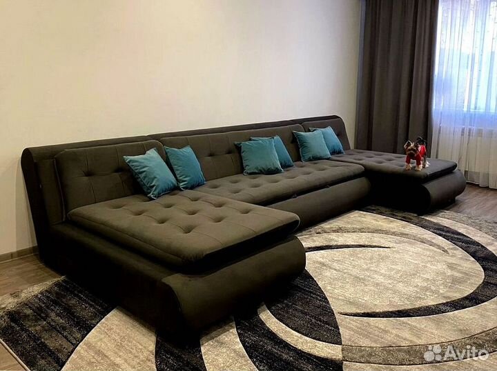 Большой п образный диван
