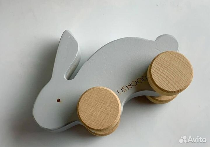 Игрушка-каталка зайчик Liewood, новая