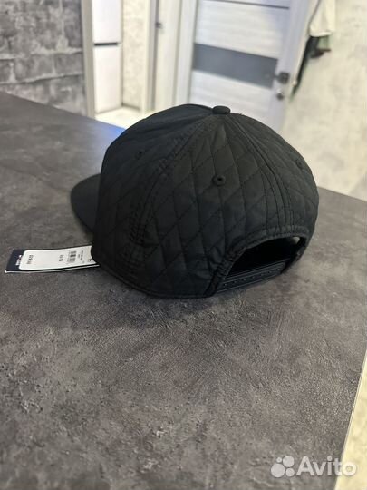 Tommy Hilfiger новая бейсболка снепбек оригинал