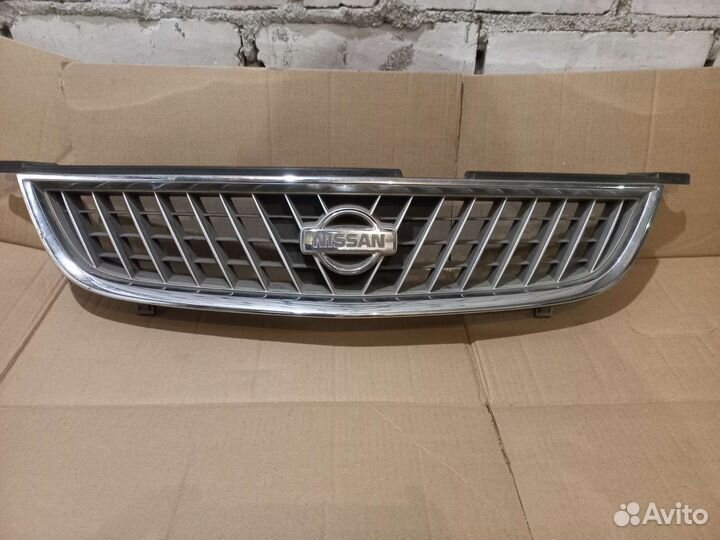Решетка радиатора nissan sunny B15