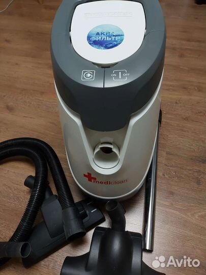 Моющий пылесос Karcher