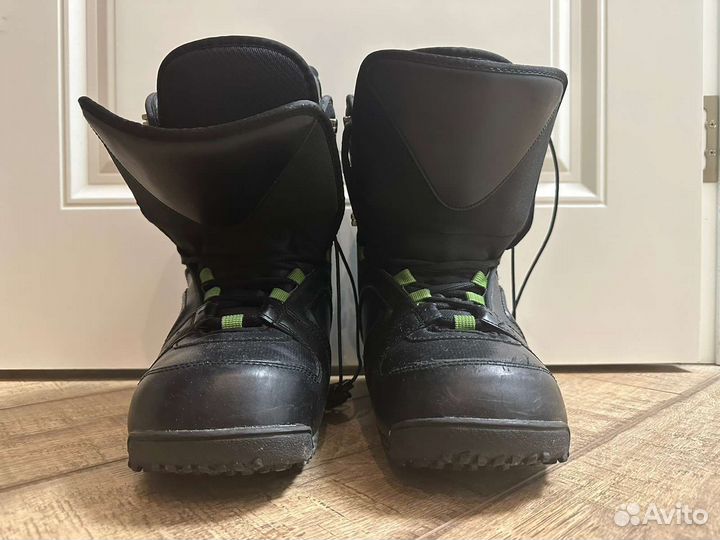 Сноубордические ботинки 42.5