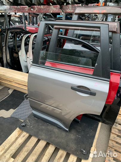 Левая задняя дверь Nissan X-trail T31