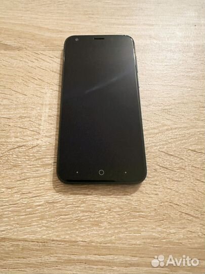 ZTE Blade A6, 3/32 ГБ