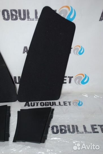 Обшивка боковой двери передняя правая Mercedes Cls