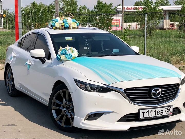 Кольца, букет на свадебную машину