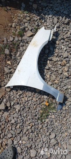 Крыло переднее правое Nissan Pulsar