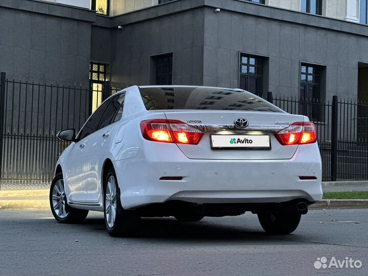 Toyota Camry 2.5 AT, 2013, 266 700 км
