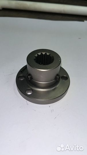 Флянец гидронасоса 10 шлицов