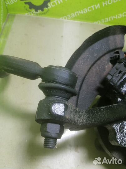 Ступица цапфа кулак передняя левая Vw Sharan 7M