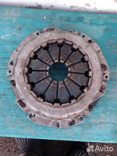 Продам корзину сцепления с диском