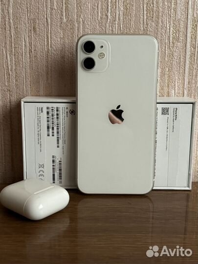 iPhone 11, 64 ГБ