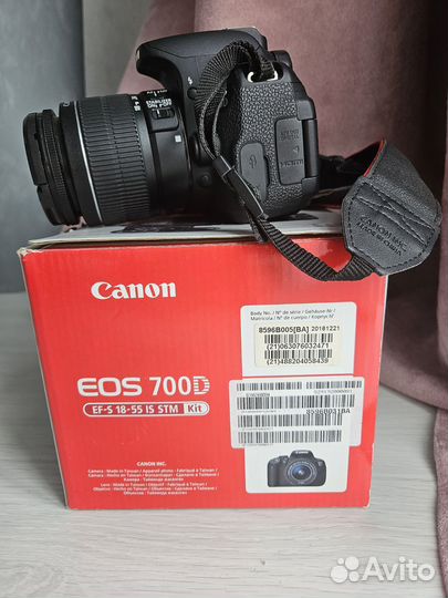 Зеркальный фотоаппарат canon 700d