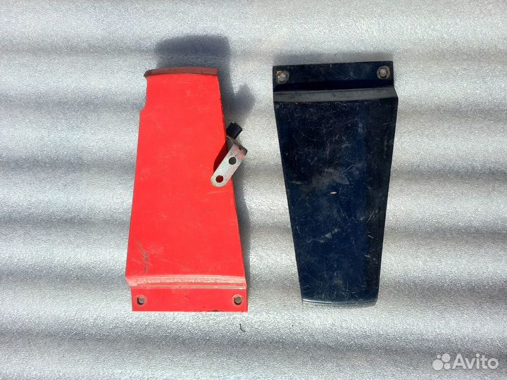 Suzuki RF 400 600 пластик над стоп сигналом