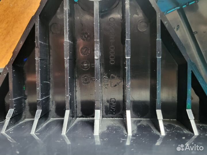 Струбцина крепление logitech momo racing