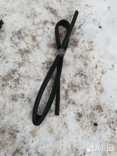 Уплотнитель Лада Ларгус