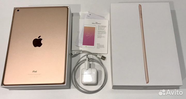 Apple iPad 2018 полный комплект в отл состоянии