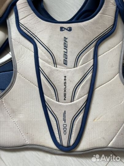 Нагрудник хоккейный Bauer sr
