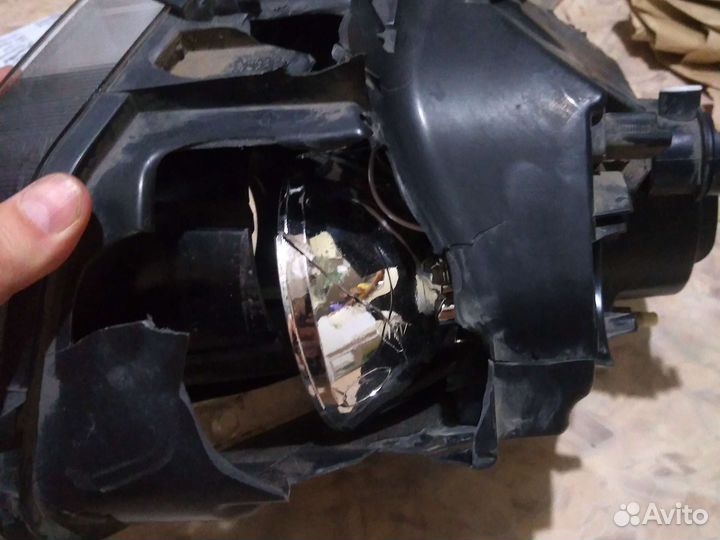 Фара правая Рено duster