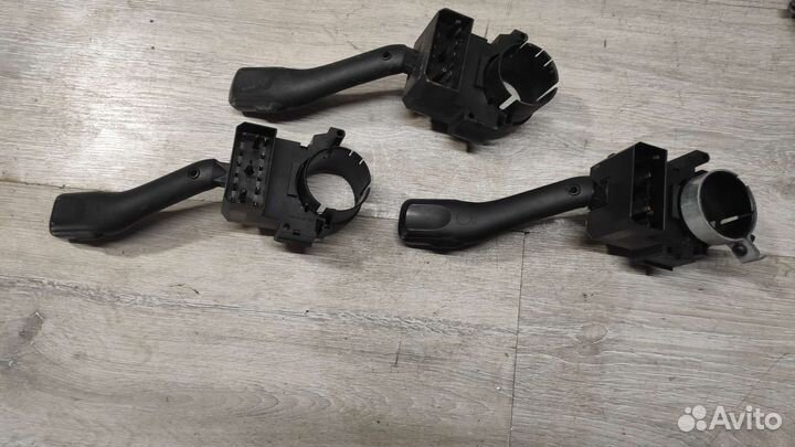 Подрулевой переключатель ауди а6с5 8L 0953513G