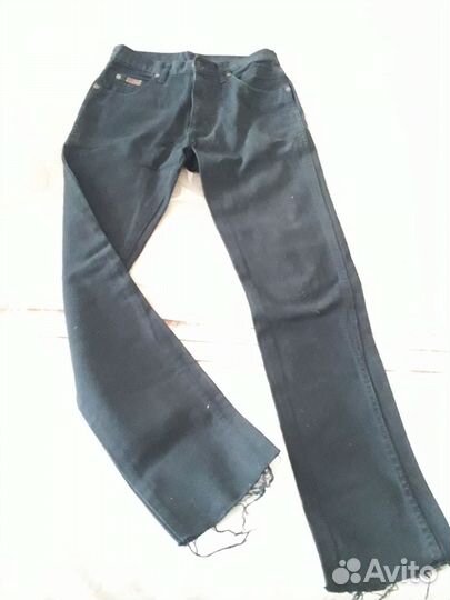 Джинсы черные Wrangler