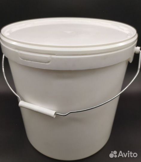 Пластиковая тара ведра банки