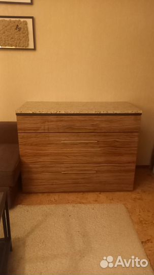 Продаю комод и тумбу под телевизор